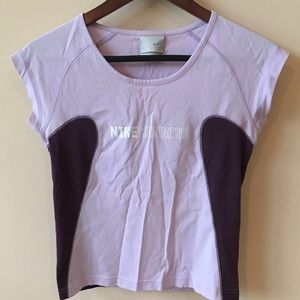 Like-new Nike top
